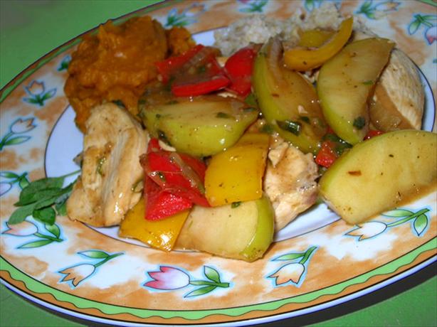 Chicken with Apples and Sage. Photo by justcallmetoni