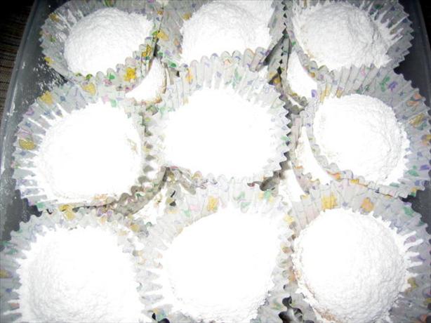 Kourambiedes (A Greek Christmas Cookie). Photo by iLuv2cook 2