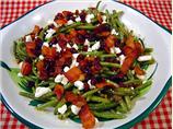 haricots verts with goat cheese and warm dressing