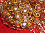 Chocolate Pretzel Ring Candies. Photo by lets.eat
