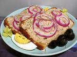 Rye Bread Sandwiches With Tuna, Pickle and Cream Cheese