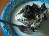 Delicious Oreo Refrigerator Cake (No-Bake). Photo by fluffystew