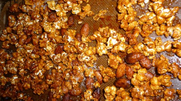Praline Butter-Pecan Crunch Popcorn. Photo by Ambervim