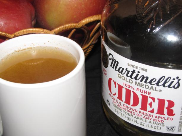 Hot Caramel Apple Cider. Photo by kellychris