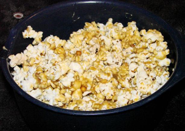 Microwave Caramel Popcorn. Photo by Boomette
