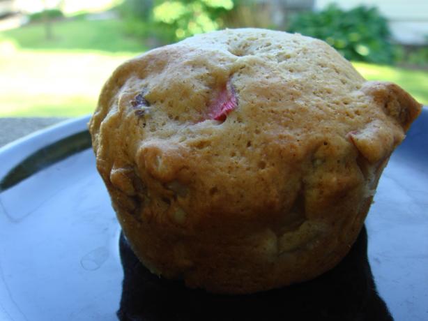 Rhubarb-Pecan Muffins. Photo by Xanthia
