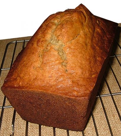 Liisa's Best Banana Nut Bread - really-it's that good!. Photo by mianbao