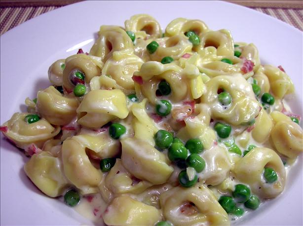 Tortellini Ai Formaggi With Prosciutto and Peas. Photo by - Carla -