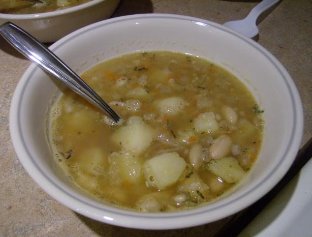 Mediterranean White Bean Soup. Photo by mMadness97