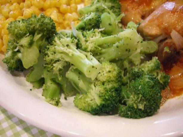 Steamed Broccoli. Photo by Chef*Lee