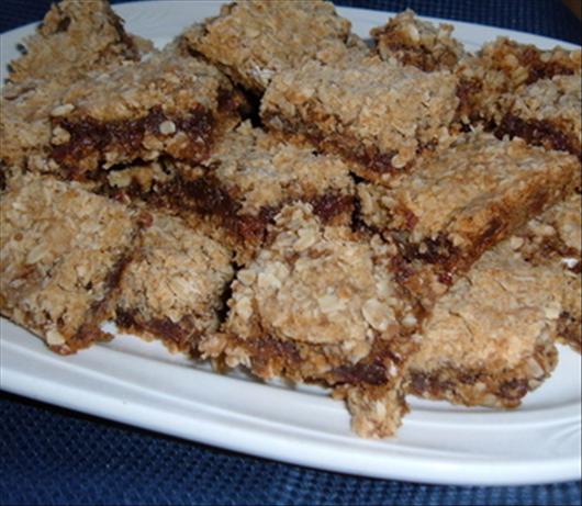 Date-filled Oatmeal Bars. Photo by newspapergal