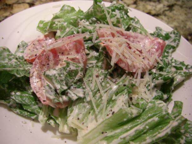 Houston's Buttermilk Garlic Salad Dressing. Photo by puppitypup