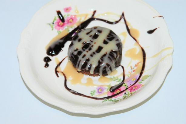 Chocolate Ganache Cake. Photo by p4intthestars