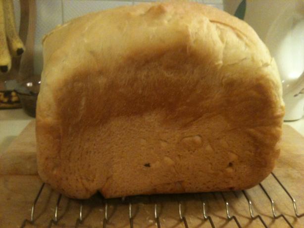 Basic White Bread (For Bread Machine). Photo by cindyp1958