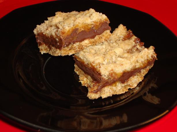 Suzanne's Caramel Oatmeal Bars. Photo by *Z*
