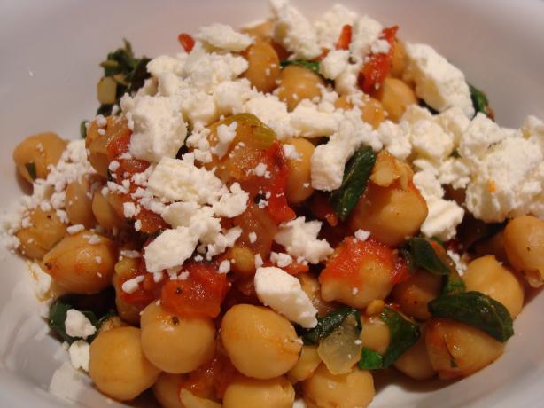 Chickpeas With Spinach (Greek). Photo by Starrynews