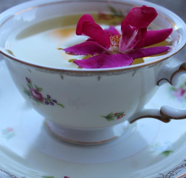Persian Love Tea. Photo by Cookgirl
