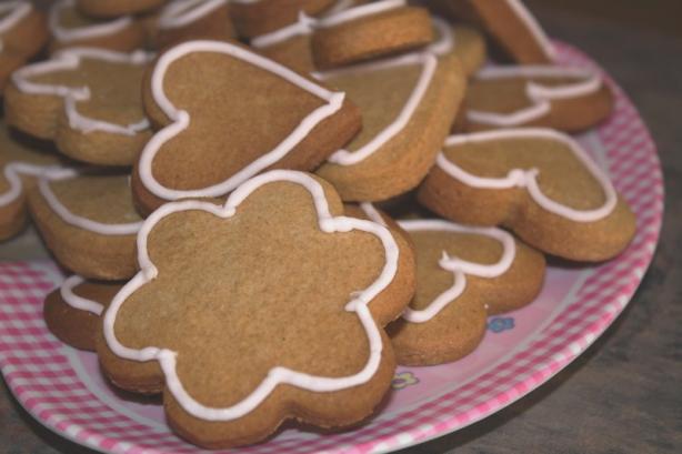 Royal Icing (Single Quantity). Photo by **Jubes**