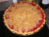 Strawberry Rhubarb Streusel Pie. Photo by Rodney B.