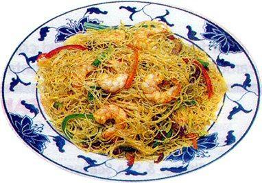 Singapore Rice Noodles. Photo by Geno1956
