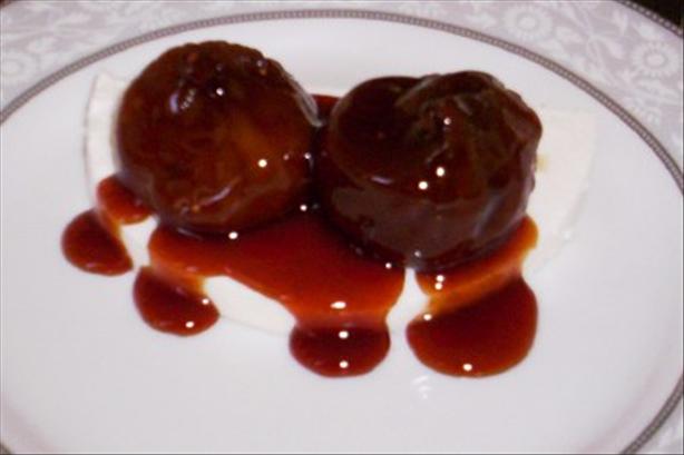 Figs in Mavrodaphne Wine With Manouri Cheese. Photo by evelyn/athens