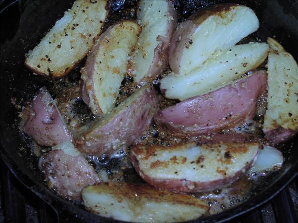 Roasted Red Potato Wedges. Photo by TeresaS