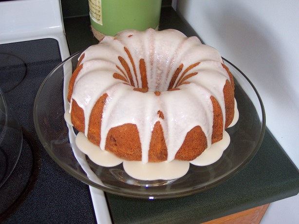 Cinnamon Streusel Coffee Cake. Photo by brewabel