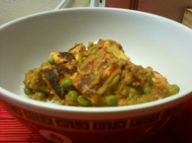 Mattar Paneer. Photo by pinkocommie