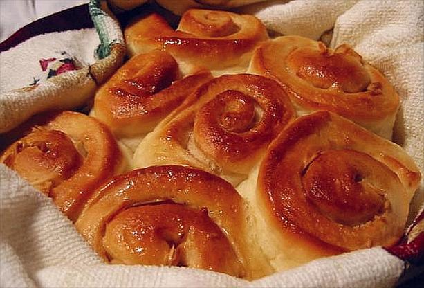 Soft and Fluffy White Bread. Photo by WaterMelon