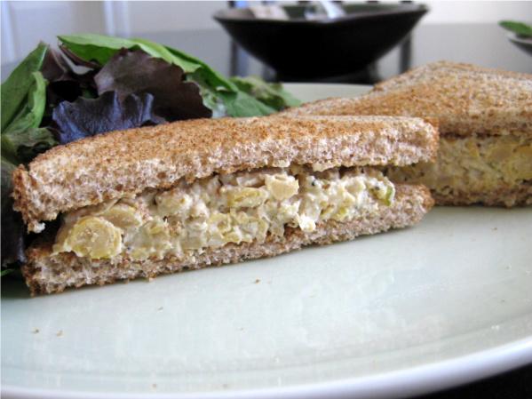 Mock Tuna Salad (Chickpea Salad). Photo by danakscully64