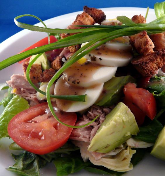 Tuna Cobb Salad. Photo by PaulaG