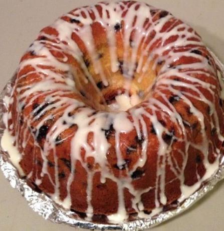 Blueberry Cream Cheese Pound Cake. Photo by bakingsg36