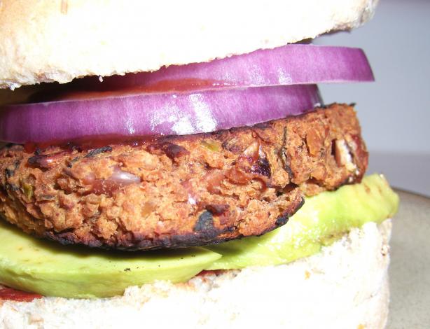 Jalapeno-Red Bean-BBQ Burgers. Photo by Mindelicious