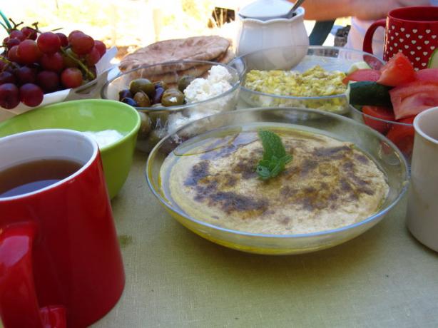An Arabic Breakfast. Photo by alabughosh
