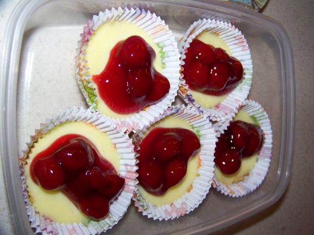 Cherry Lemon Tarts. Photo by Torricus