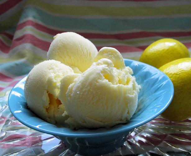 Lemon Ice Cream. Photo by carolinajewel
