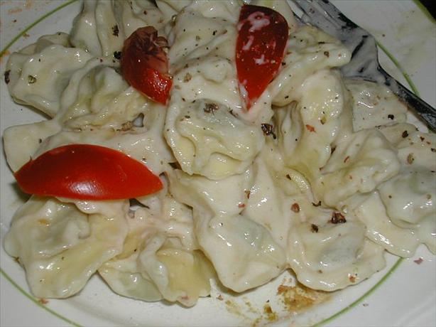 Tortellini With Creamy Roasted Garlic Sauce. Photo by MarraMamba
