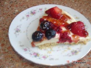 Fresh Berry Lemon Cheesecake- No Bake. Photo by Elkaybee