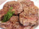 Pork Chops in Balsamic Vinegar and Shallot Sauce