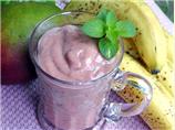 Banana Mango Raspberry Smoothie