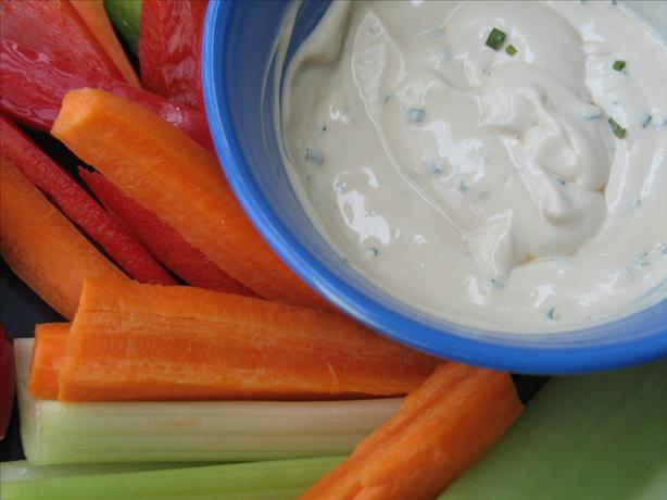 Low-Calorie Dip for Raw Veggies or Potato Chips. Photo by Redsie