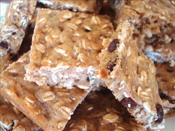 Chewy Oatmeal Bars. Photo by yamakarasu