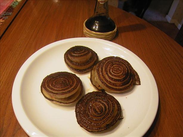 Roasted Caramelized Balsamic Onions. Photo by PaulaG