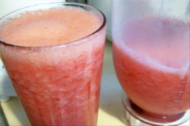 Diet Ginger Ale Strawberry Frappe. Photo by lauralie41