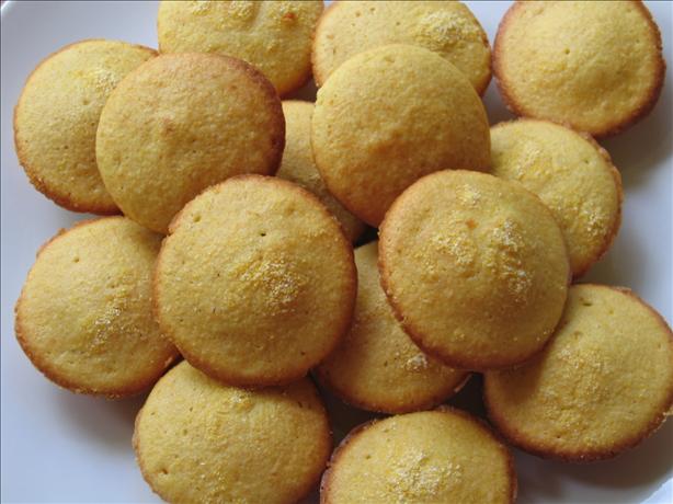 Marie Callender's Cake-like Cornbread. Photo by MasakoHI