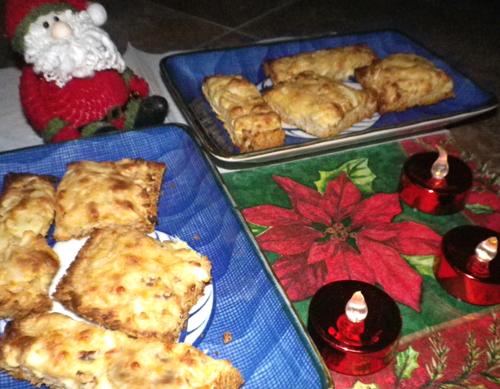 Really Easy and Good 20 Cloves of Garlic Puffs. Photo by Bergy