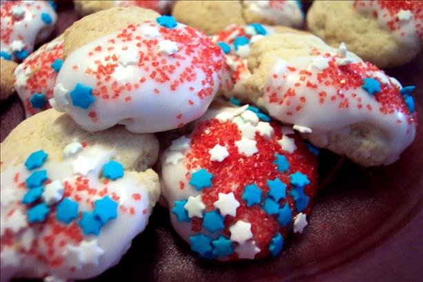 Ya Mamma's Frosted Anise Cookies (Copycat). Photo by HeatherFeather