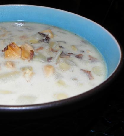 New England Easy Clam Chowder. Photo by Baby Kato