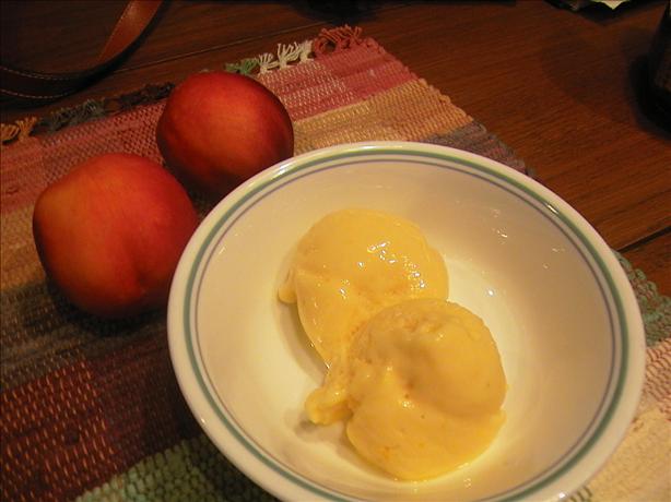 Diabetic  Frozen Peach Yogurt. Photo by PaulaG
