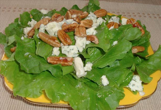 Blue Cheese and Walnut Salad With Maple Dressing. Photo by Bergy